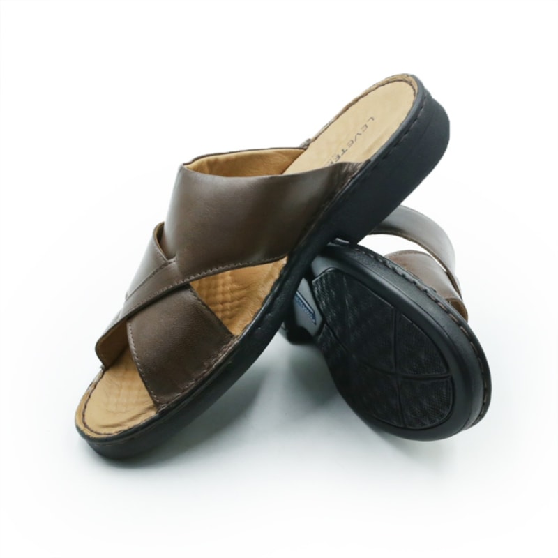 MASCULINO CHINELO CASUAL LEVECOMFORT 44005 CAFE..