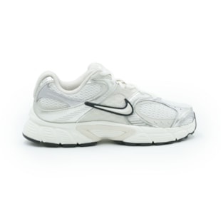 TENIS FEMININO CASUAL NIKE HQ7901 104BEGE